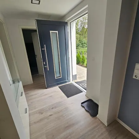 Haus Am Brunnen 2 アパート